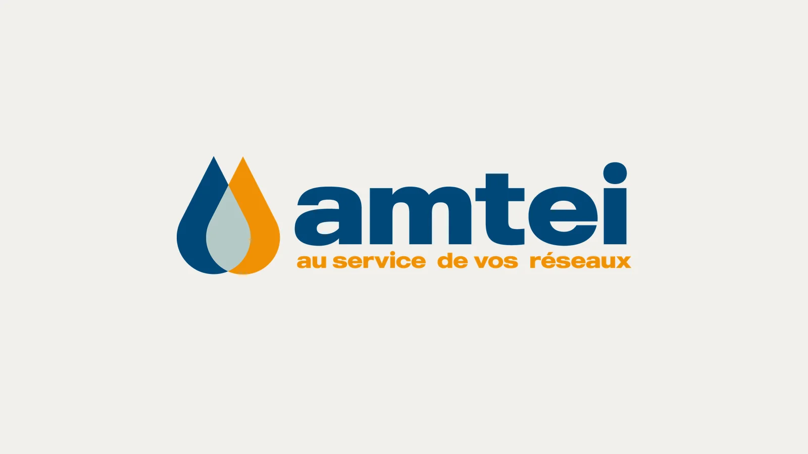 AMTEI logo: blue and amber water drop, tagline "au service de vos réseaux"